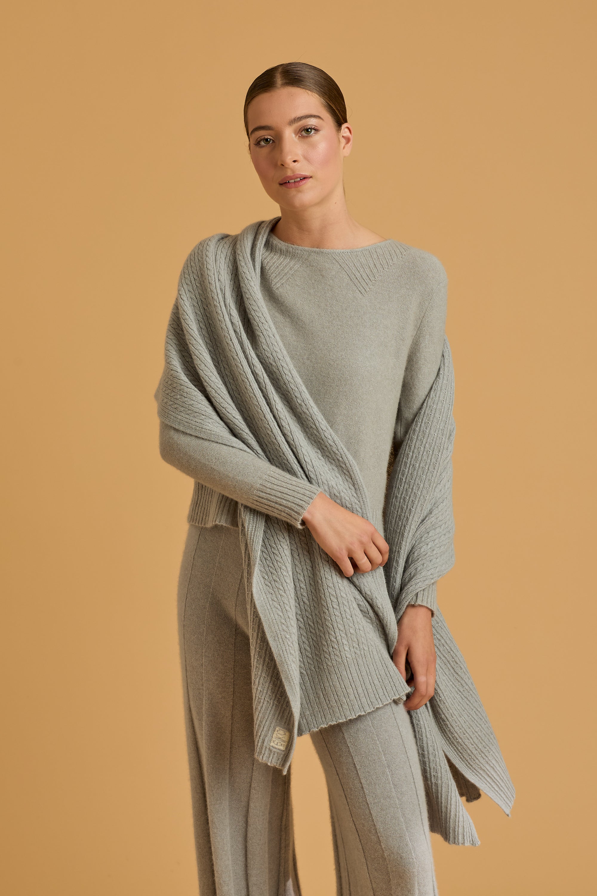 Cashmere Possum Silk Cable Travel Wrap in Dove
