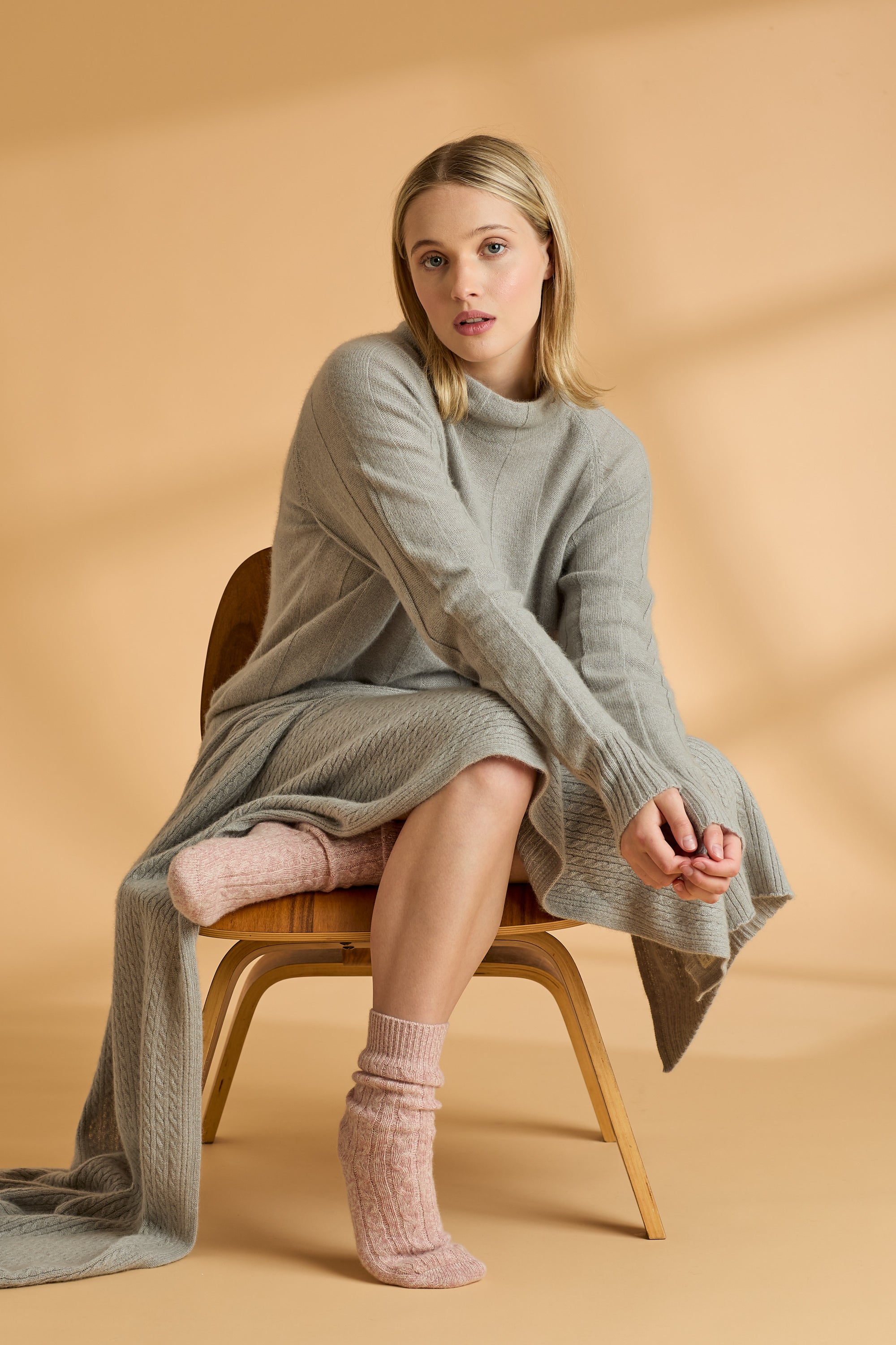 Cashmere Cable Socks in Veneta Pink Melange