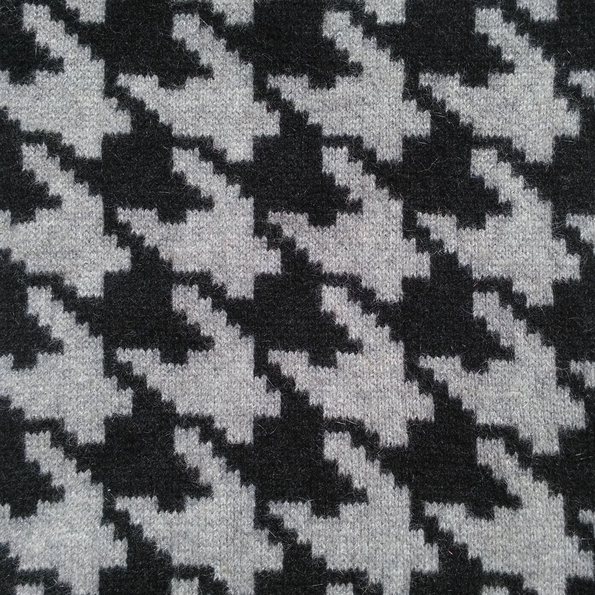 Cashmere Possum Merino Silk Hounds Tooth Scarf